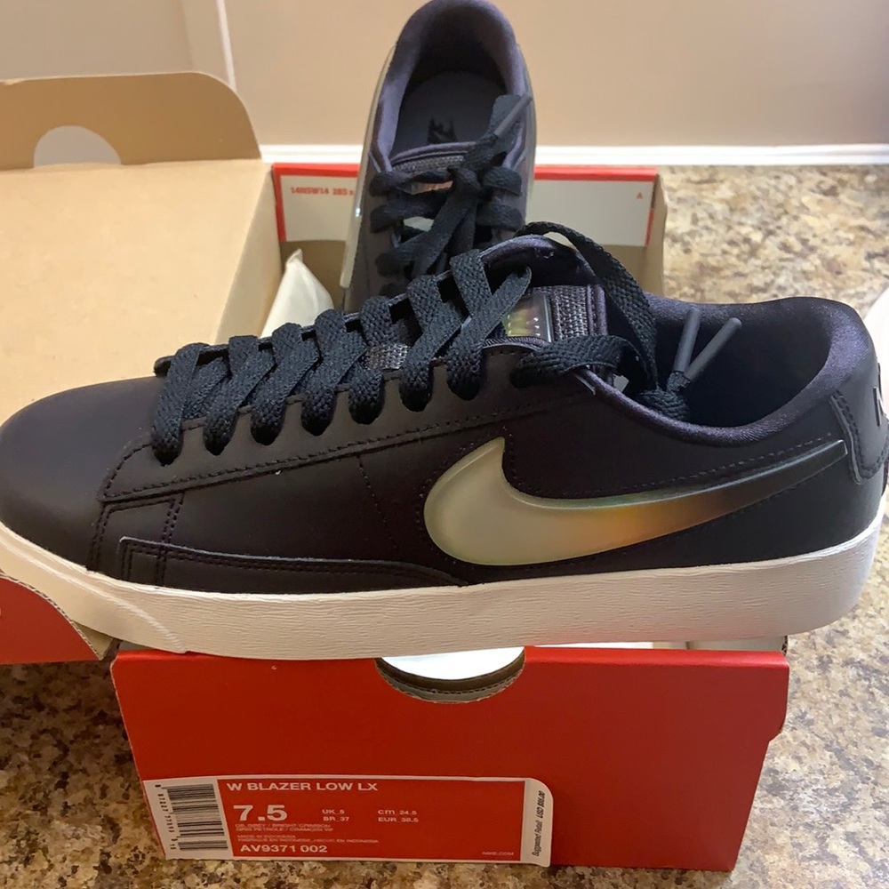Nike W Blazer Low LX